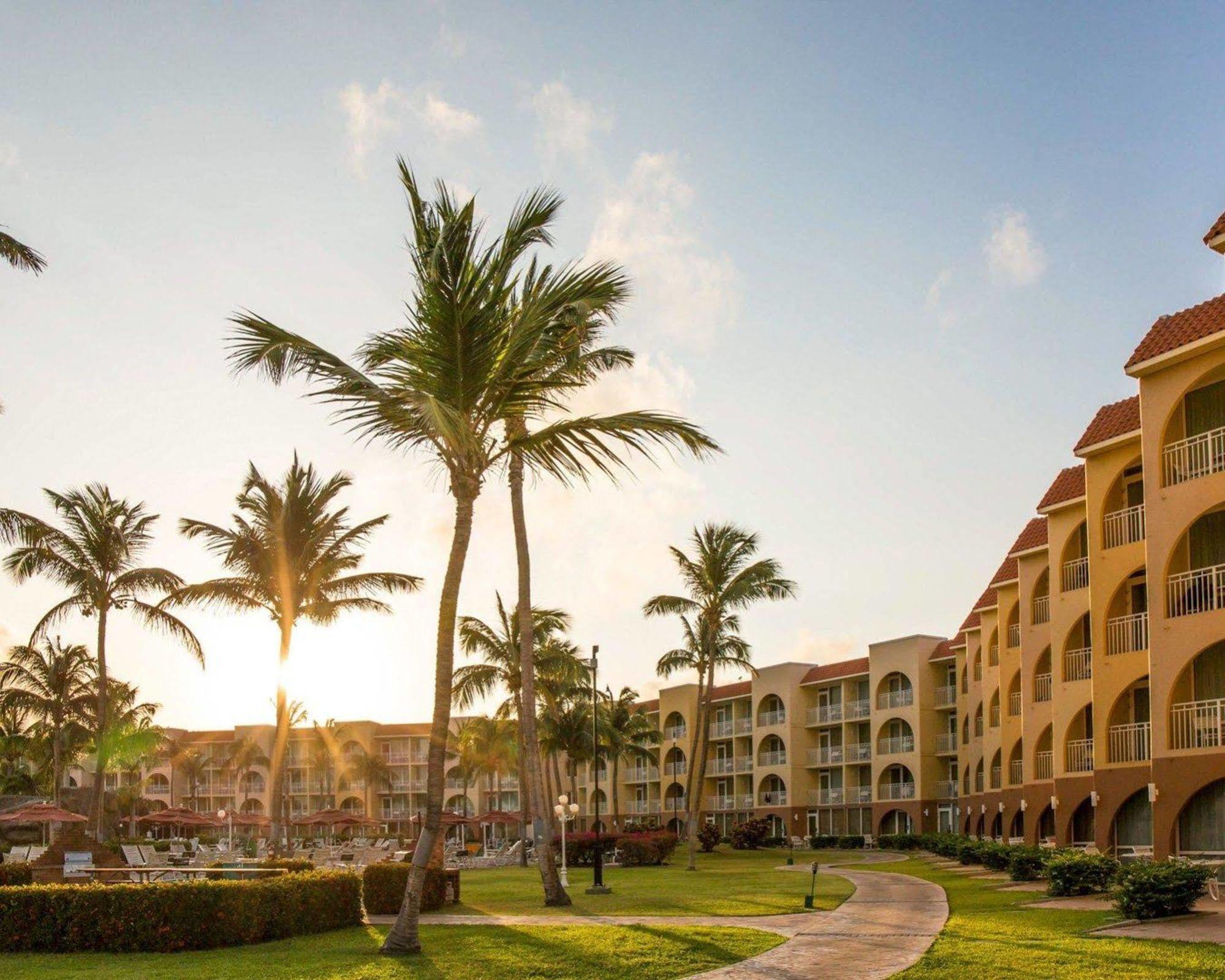 Bluegreen Vacations La Cabana Resort, An Ascend Collection Palm Beach Exterior photo